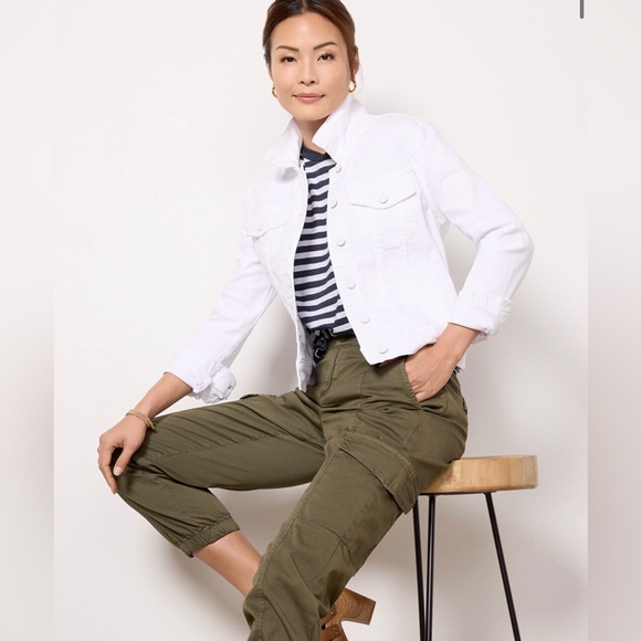 Kut From The Kloth: Julia Denim Jacket. Optic White. Size: Small. - Picture 3 of 8